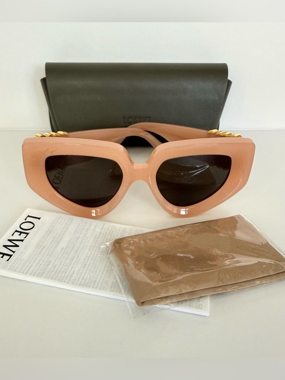 NEW!!! Loewe women sunglasses LW40154U 72E Authentic